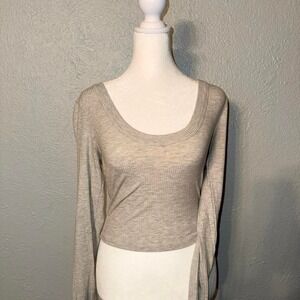 NWOT Reformation Paige Knit Top Size‎ Small Gray